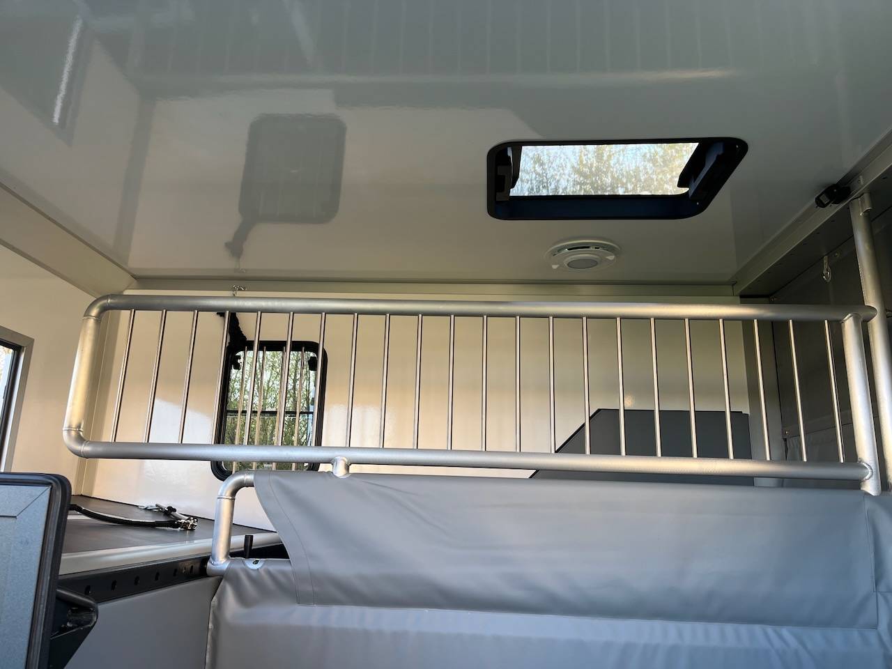 Kleine paardenvrachtwagen (B rijbewijs) Nissan NISSAN INTERSTAR DCI 165 MSG SUPERLIGHT PLUS 2026 Tweedehands