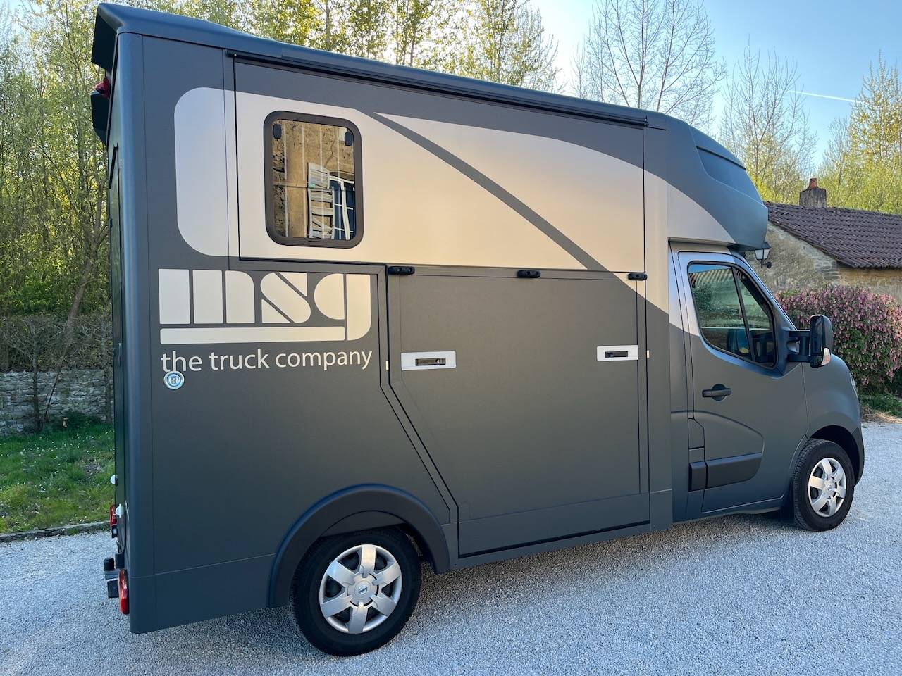 Kleine paardenvrachtwagen (B rijbewijs) Nissan NISSAN INTERSTAR DCI 165 MSG SUPERLIGHT PLUS 2026 Tweedehands