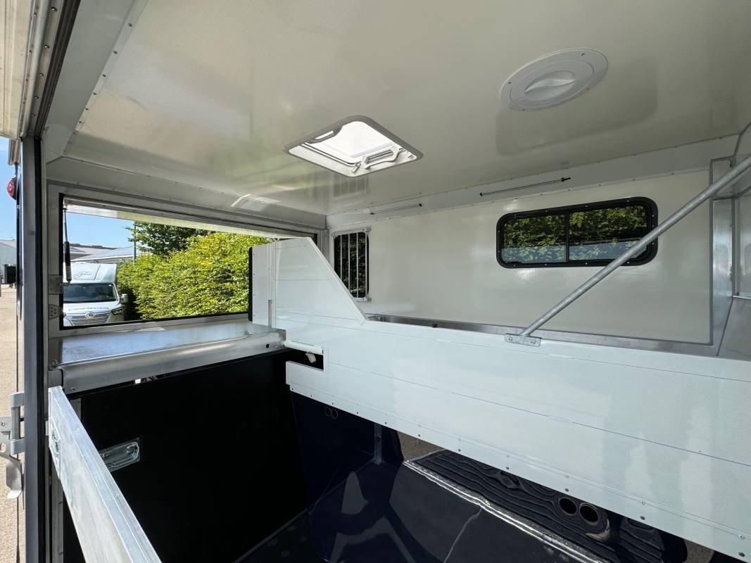 Paardentrailer Anka REMORQUE ANKA 2 CHEVAUX + HOME CAR & SELLERIE 2026 Nieuw