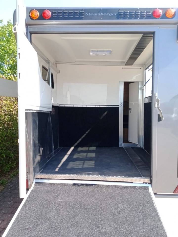 Paardentrailer Anka REMORQUE ANKA 2 CHEVAUX & GRAND HOME CAR 2026 Nieuw