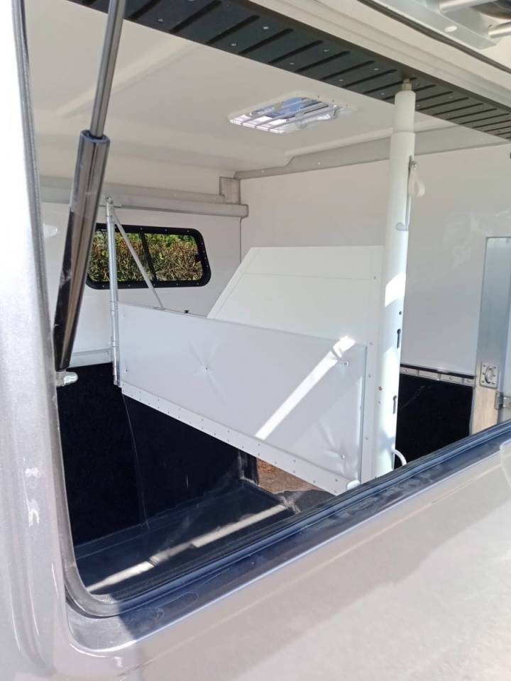 Paardentrailer Anka REMORQUE ANKA 2 CHEVAUX & GRAND HOME CAR 2026 Nieuw