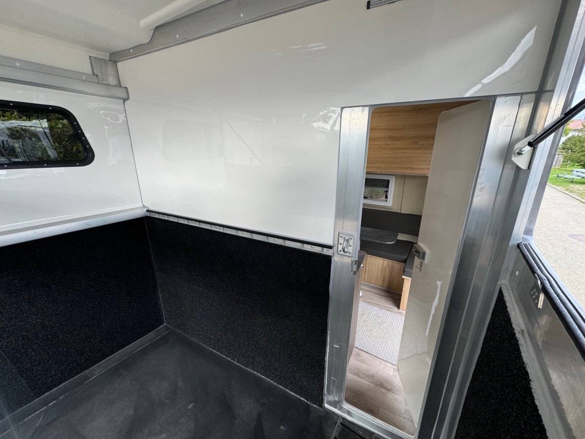 Paardentrailer Anka REMORQUE ANKA 2 CHEVAUX & GRAND HOME CAR 2026 Nieuw