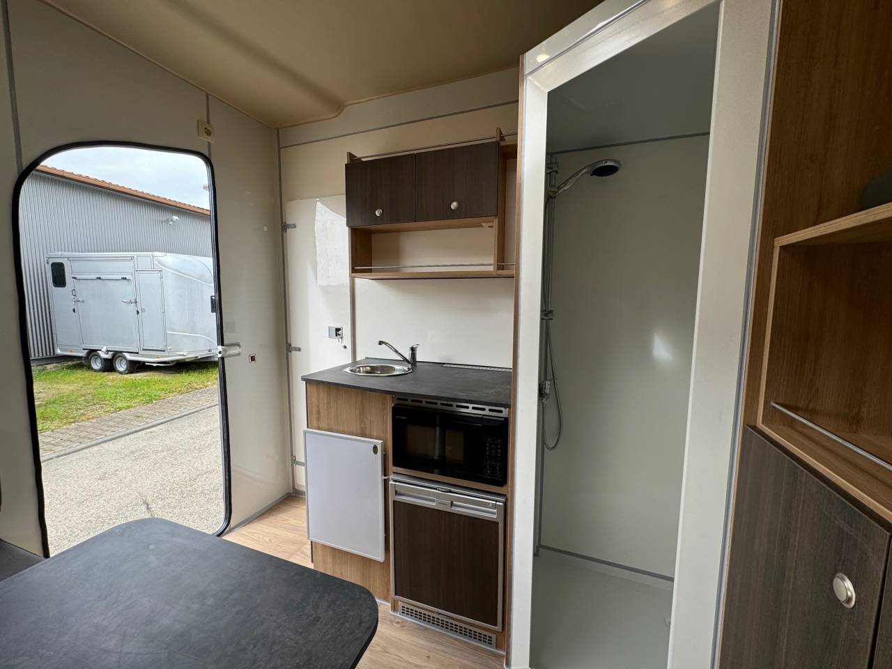 Paardentrailer Anka REMORQUE ANKA 3 CHEVAUX & GRAND HOME CAR 2026 Nieuw