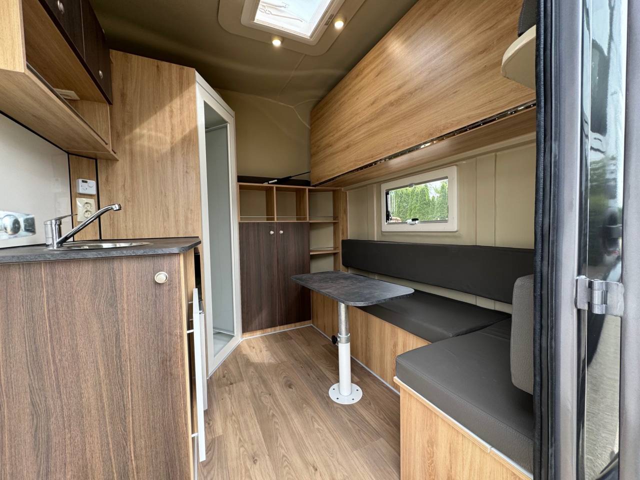 Paardentrailer Anka REMORQUE ANKA 3 CHEVAUX & GRAND HOME CAR 2026 Nieuw