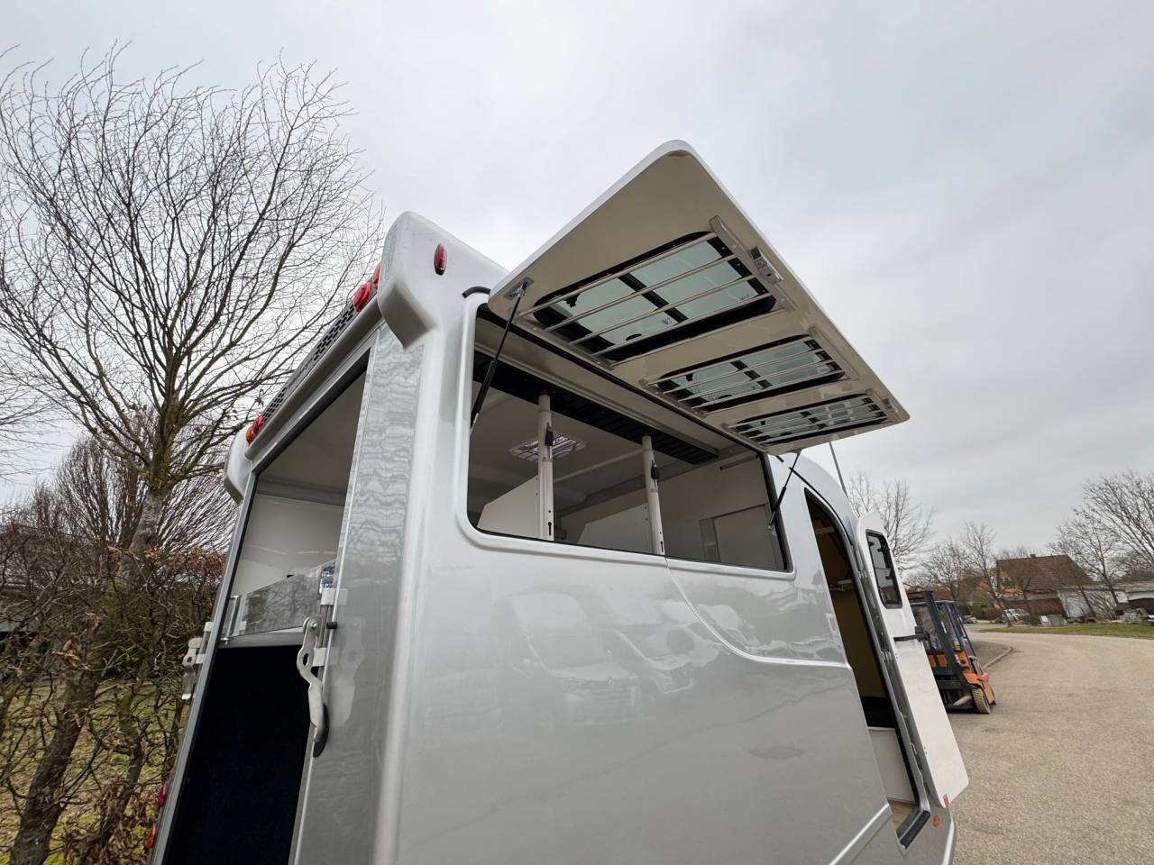 Paardentrailer Anka REMORQUE ANKA 3 CHEVAUX & HOME CAR 2026 Nieuw