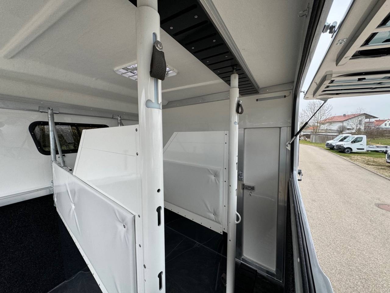 Paardentrailer Anka REMORQUE ANKA 3 CHEVAUX & HOME CAR 2026 Nieuw