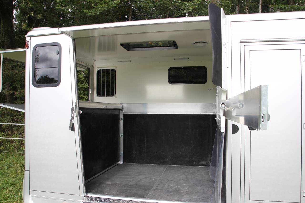 Paardentrailer Anka REMORQUE ANKA 2 CHEVAUX + HOME CAR & SELLERIE 2026 Nieuw