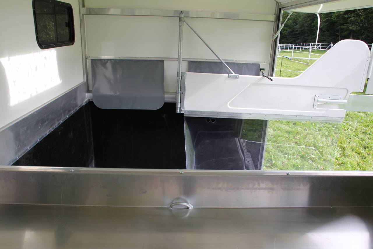 Paardentrailer Anka REMORQUE ANKA 2 CHEVAUX + HOME CAR & SELLERIE 2026 Nieuw