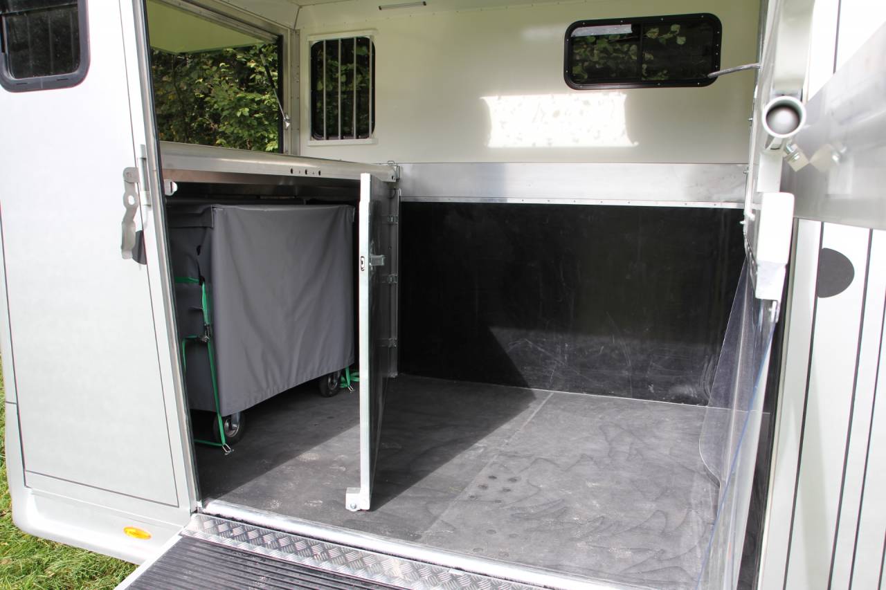 Paardentrailer Anka REMORQUE ANKA 2 CHEVAUX + HOME CAR & SELLERIE 2026 Nieuw