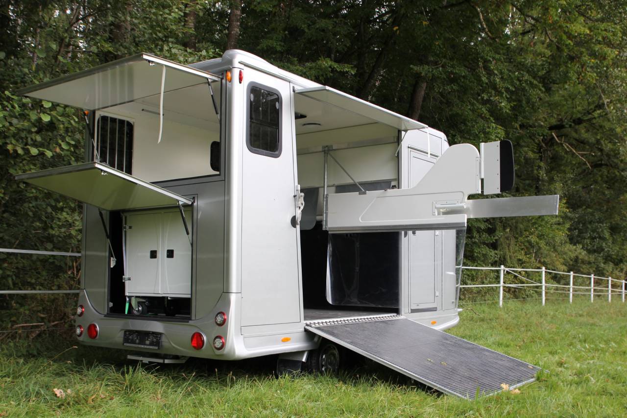 Paardentrailer Anka REMORQUE ANKA 2 CHEVAUX + HOME CAR & SELLERIE 2026 Nieuw