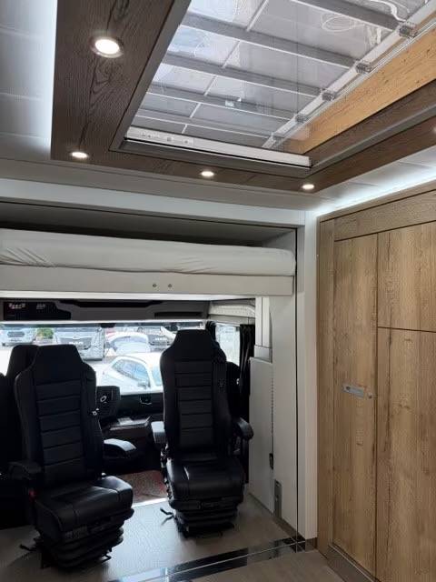 Zware paardenvrachtwagen (groot rijbewijs) HTI SCANIA S450 HTI PROFESSIONAL DOUBLE POP OUT & POP  2023 Tweedehands