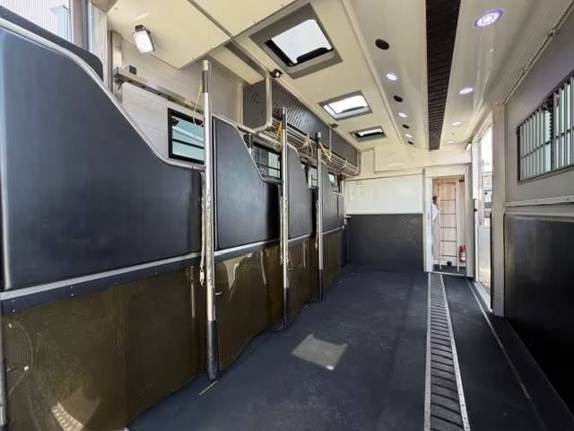 Zware paardenvrachtwagen (groot rijbewijs) Volvo VOLVO FH 500 ROELOFSEN RR6 POP OUT & PUSH UP 2016 Tweedehands