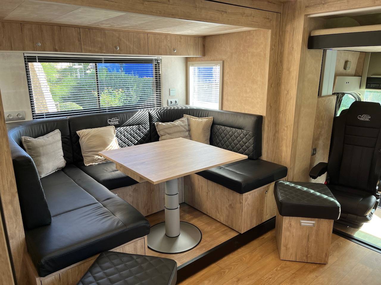 Zware paardenvrachtwagen (groot rijbewijs) HTI VOLVO FH 500 HTI PROFESSIONAL 6 2023 Tweedehands
