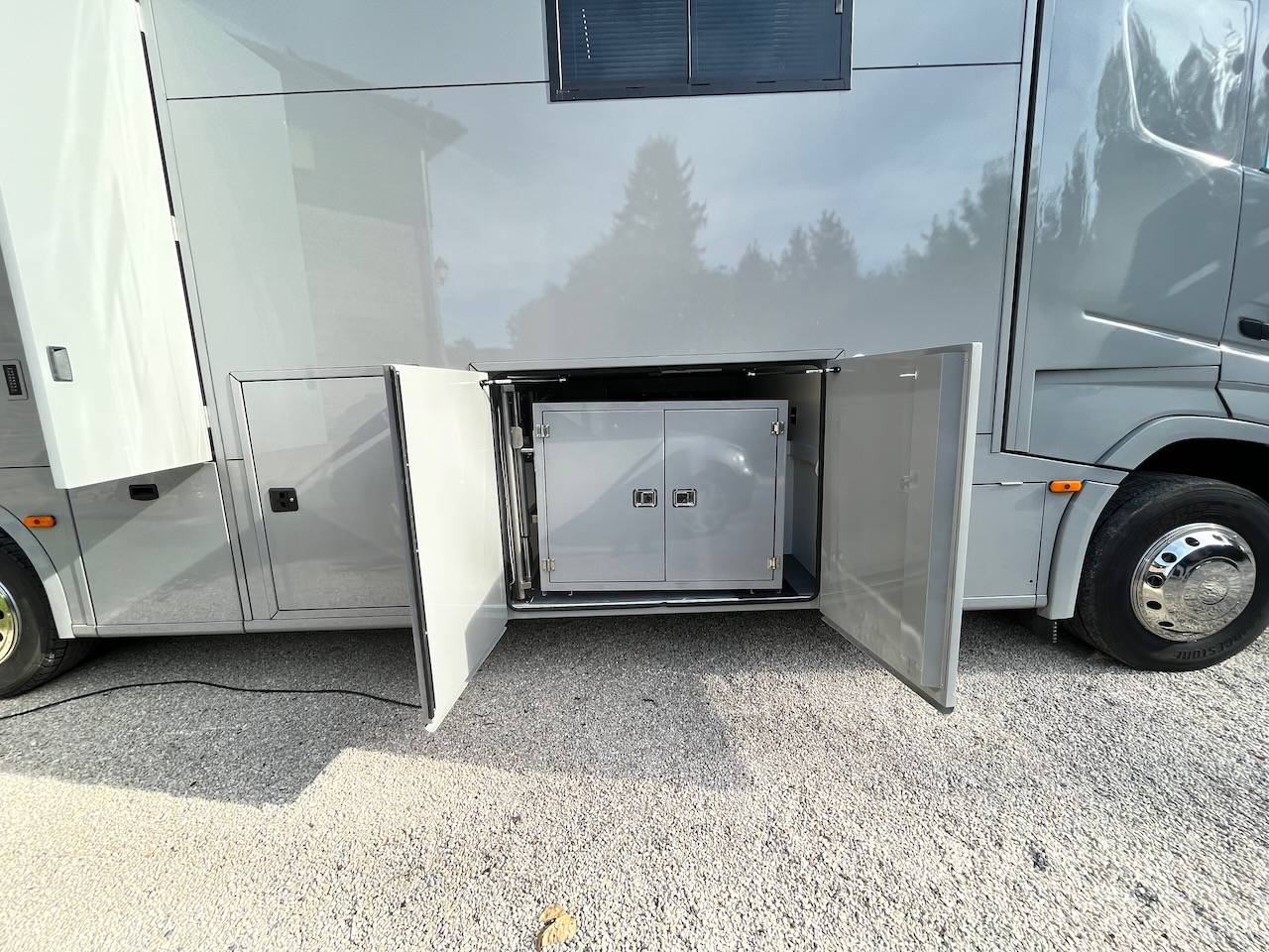 Zware paardenvrachtwagen (groot rijbewijs) HTI VOLVO FH 500 HTI PROFESSIONAL 6 2023 Tweedehands