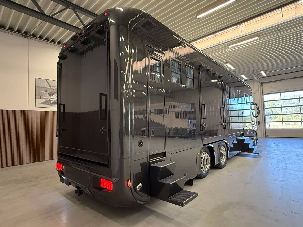 Zware paardenvrachtwagen (groot rijbewijs) Volvo VOLVO FH 500 NF 8 HORSES 2025 Tweedehands