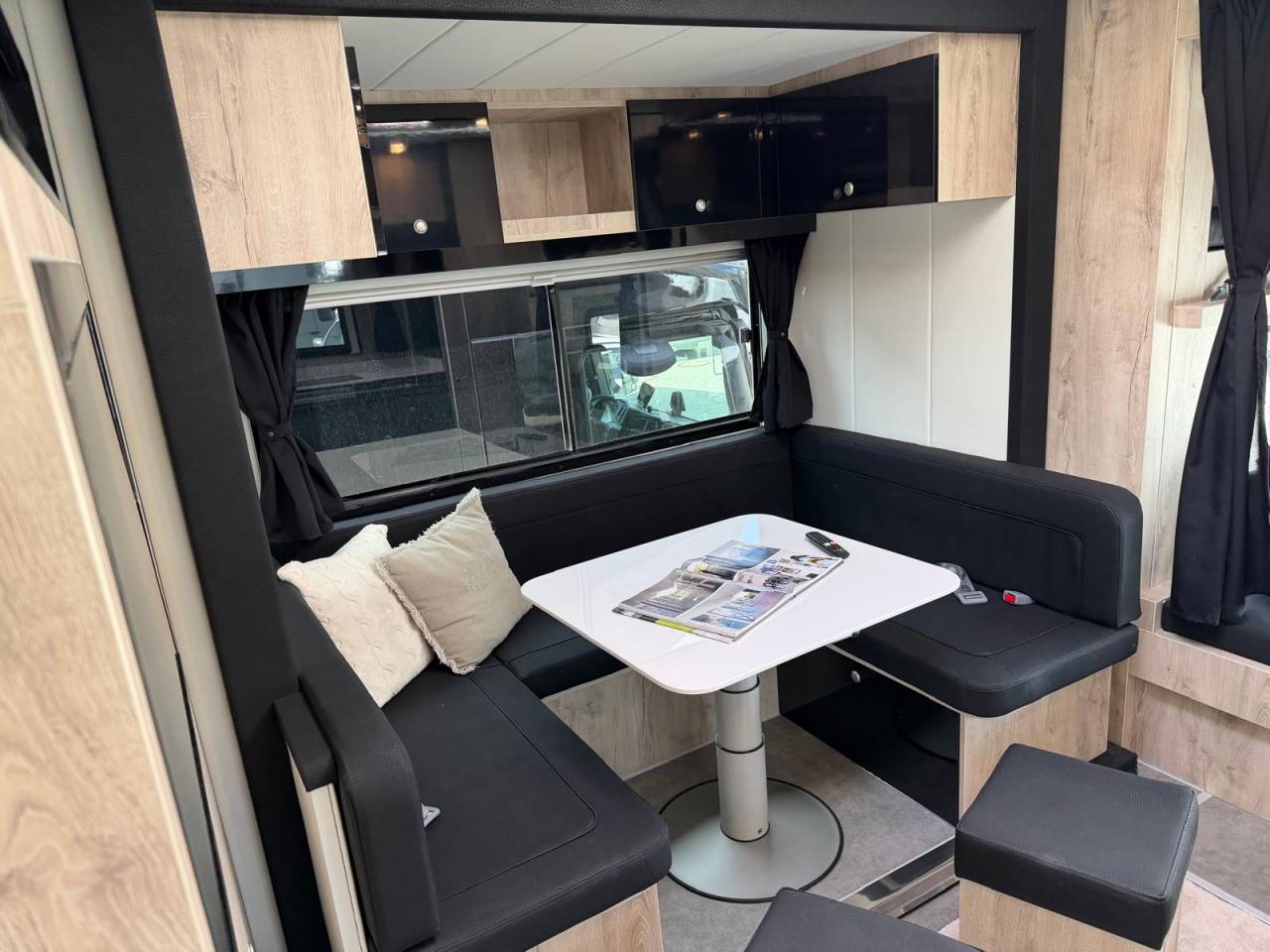Zware paardenvrachtwagen (groot rijbewijs) Man MAN TGM 18.320 ANKA POP OUT 2026 Nieuw