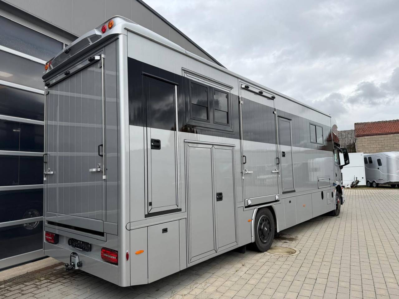 Zware paardenvrachtwagen (groot rijbewijs) Man MAN TGM 18.320 ANKA POP OUT 2026 Nieuw