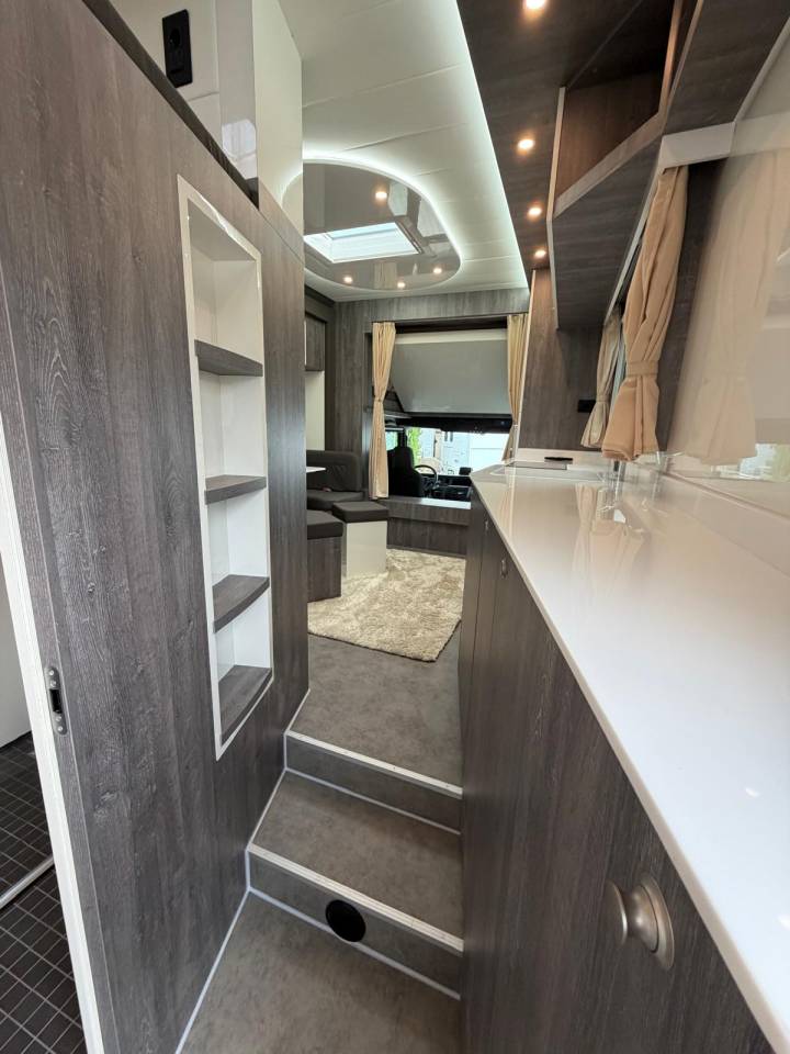 Zware paardenvrachtwagen (groot rijbewijs) Man MAN TGM 18.320 ANKA POP OUT 2026 Nieuw