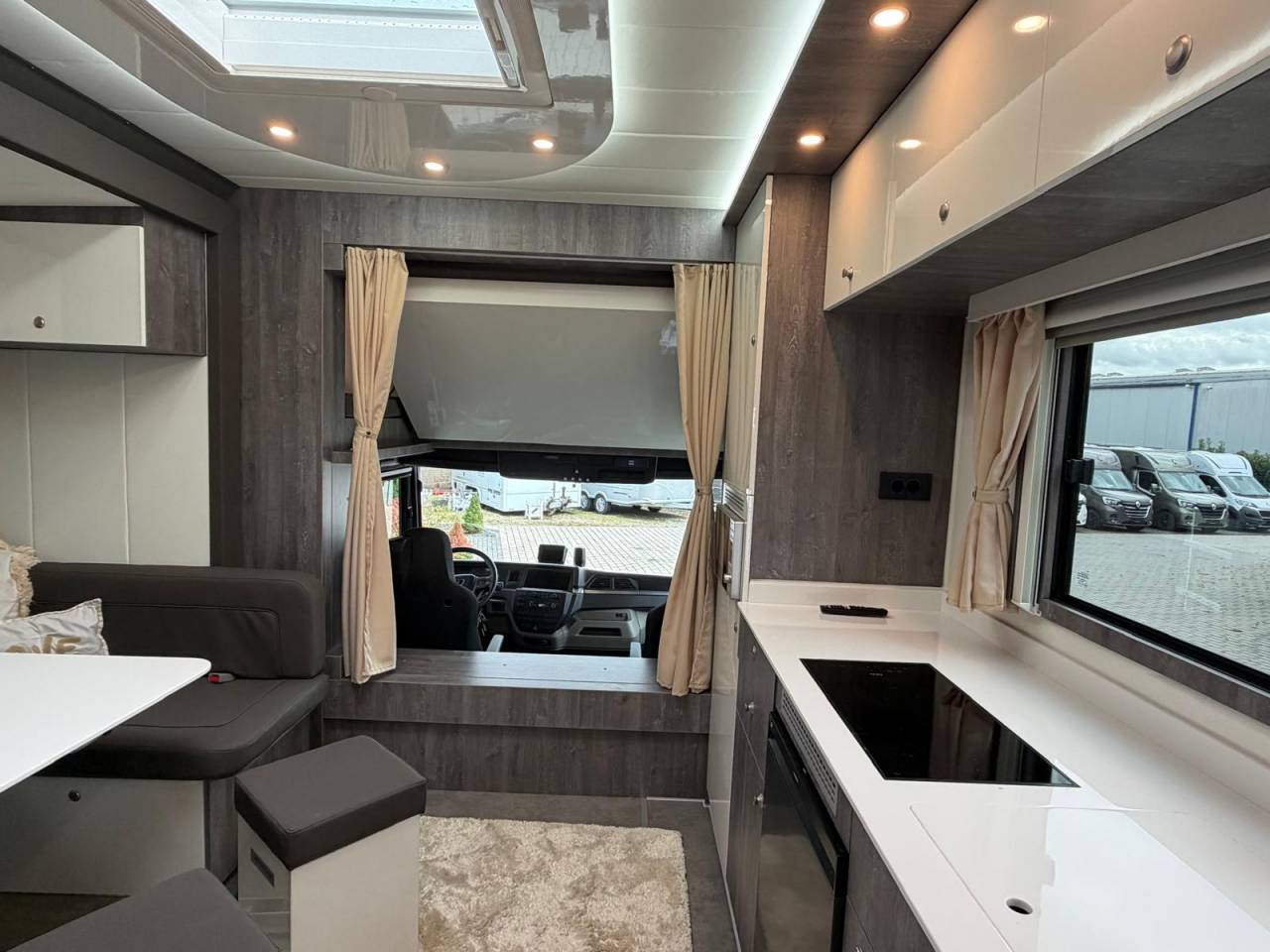 Zware paardenvrachtwagen (groot rijbewijs) Man MAN TGM 18.320 ANKA POP OUT 2026 Nieuw