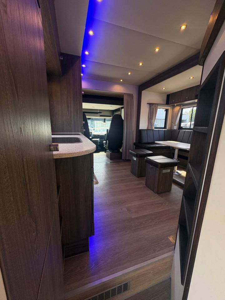 Zware paardenvrachtwagen (groot rijbewijs) Scania SCANIA S500 EHC POP OUT 2020 Tweedehands