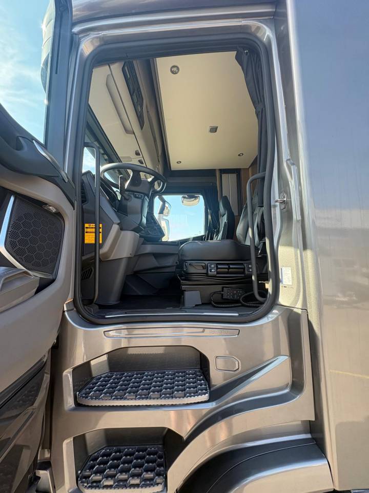 Zware paardenvrachtwagen (groot rijbewijs) Scania SCANIA S500 EHC POP OUT 2020 Tweedehands