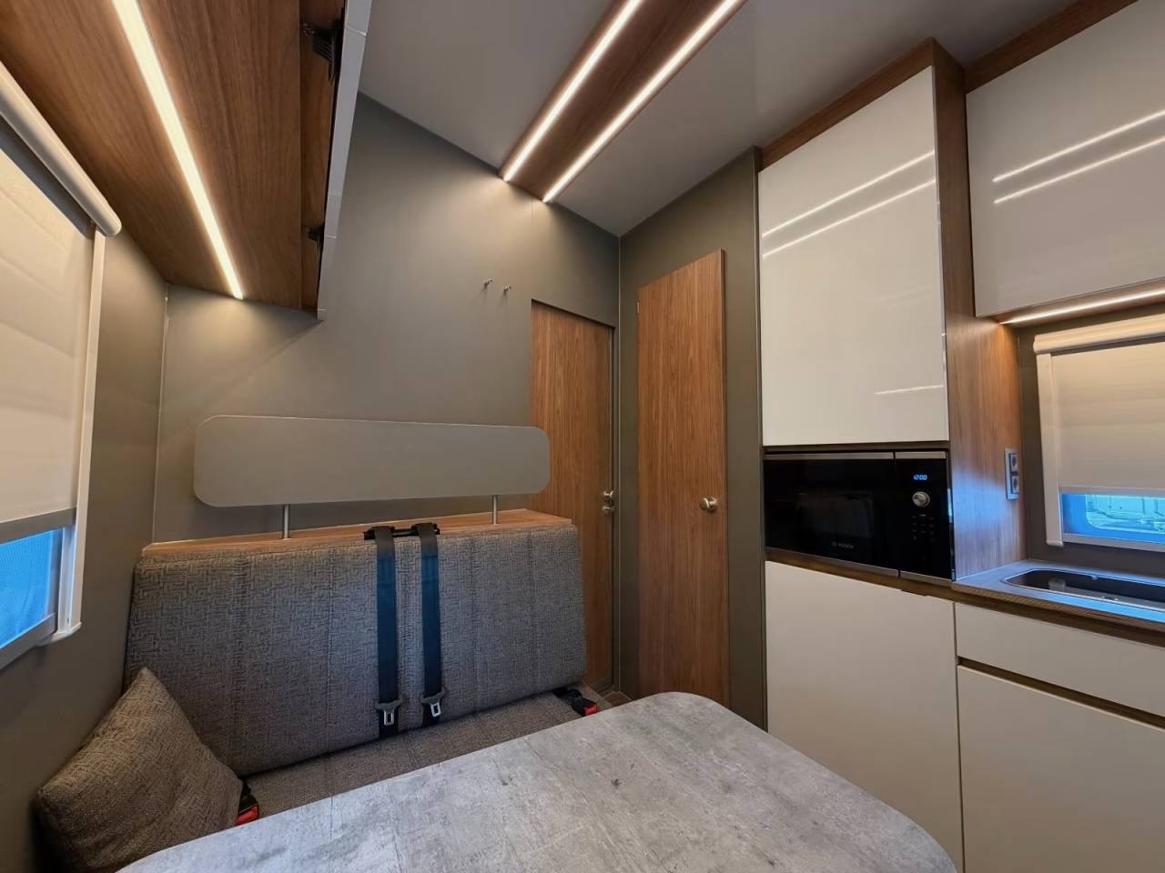 Zware paardenvrachtwagen (groot rijbewijs) Daf DAF LF 310 EHC 2026 Nieuw