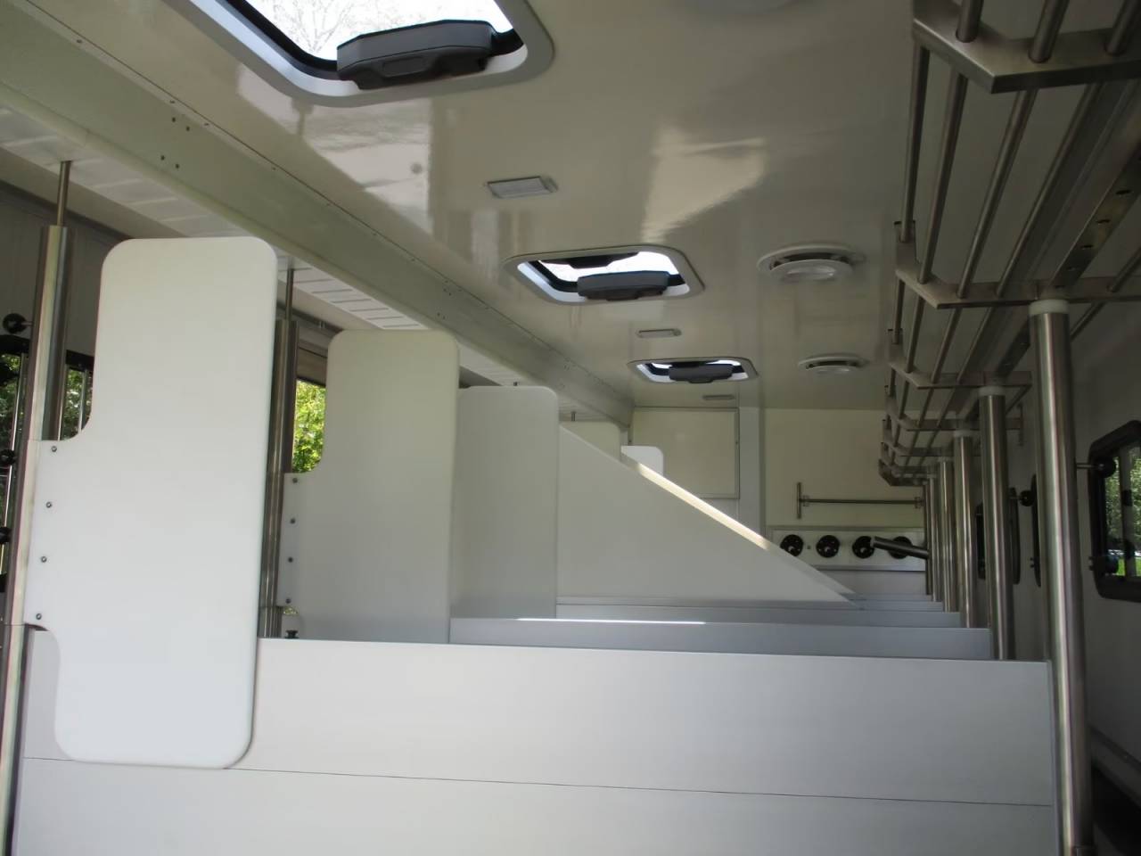 Zware paardenvrachtwagen (groot rijbewijs) Daf DAF LF 310 EHC 2026 Nieuw