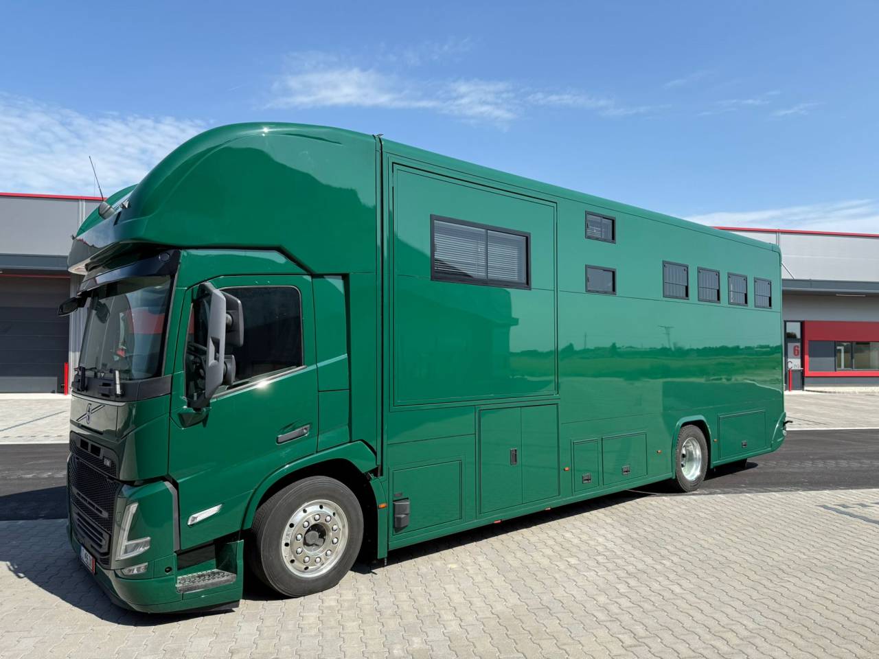 Zware paardenvrachtwagen (groot rijbewijs) HTI VOLVO FM 500 HTI PROFESSIONAL 5 2026 Nieuw
