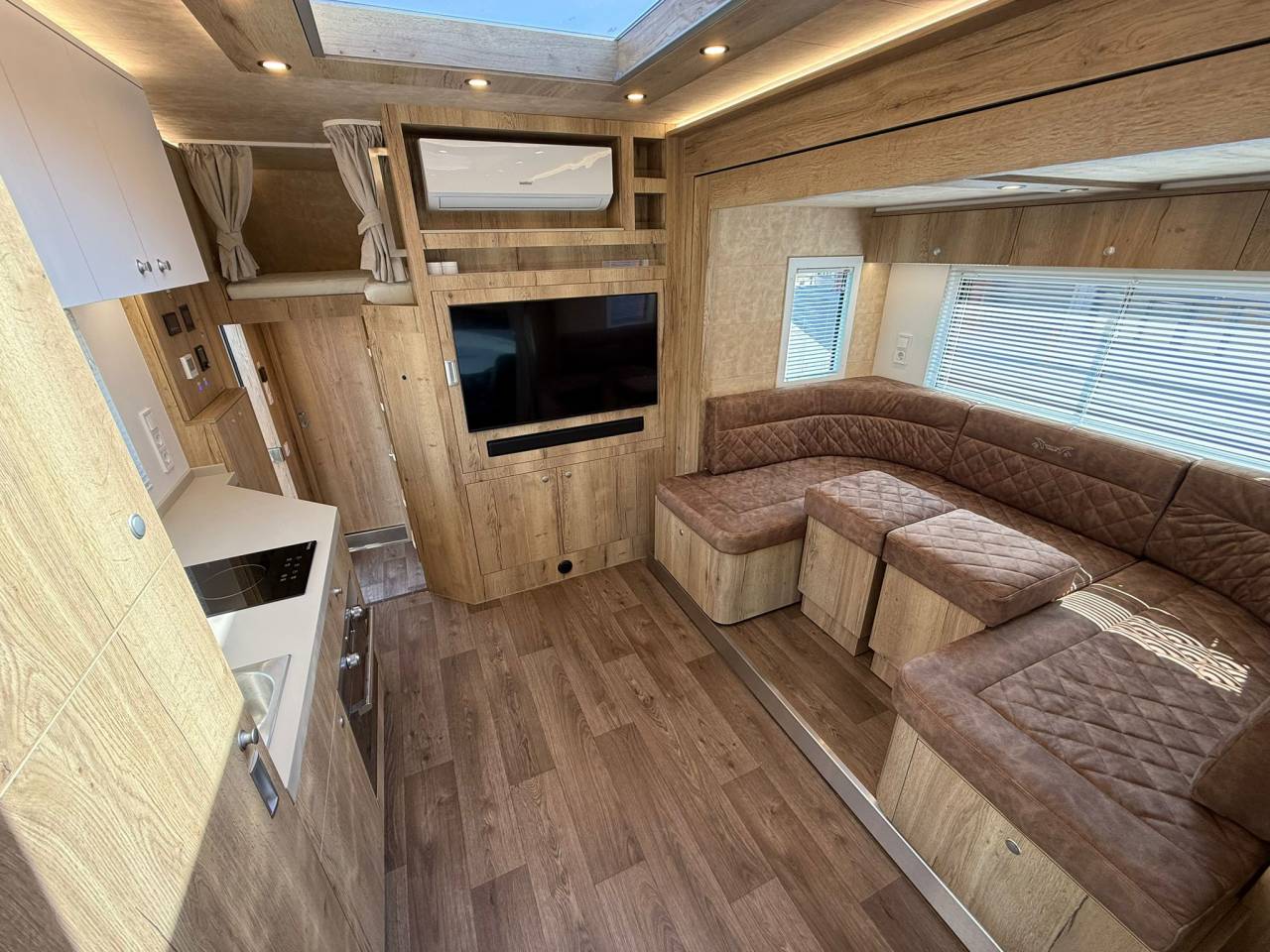 Zware paardenvrachtwagen (groot rijbewijs) HTI VOLVO FM 500 HTI PROFESSIONAL 5 2026 Nieuw