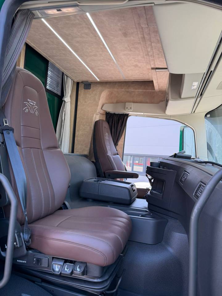 Zware paardenvrachtwagen (groot rijbewijs) HTI VOLVO FM 500 HTI PROFESSIONAL 5 2026 Nieuw