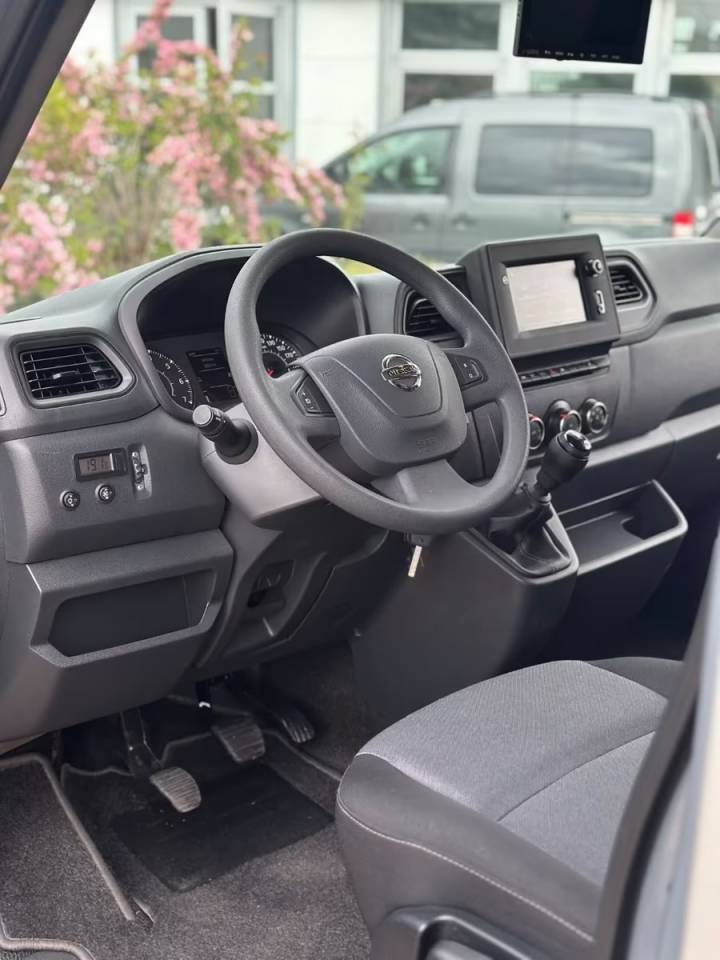 Kleine paardenvrachtwagen (B rijbewijs) Nissan NISSAN INTERSTAR DCI 165 MSG SUPERLIGHT PLUS 2026 Nieuw