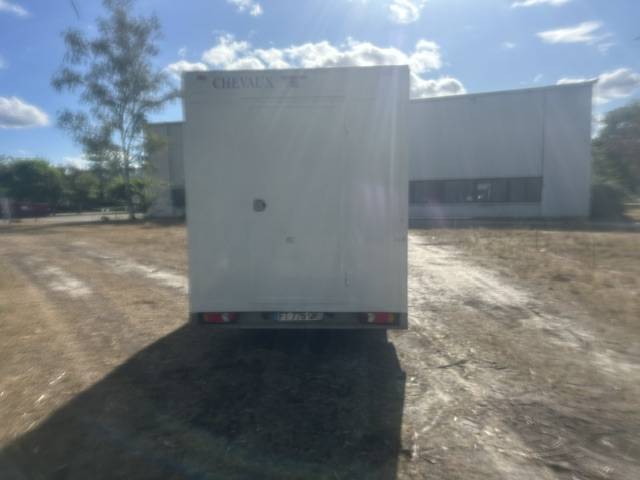 Kleine paardenvrachtwagen (B rijbewijs) Renault master 2020 Tweedehands