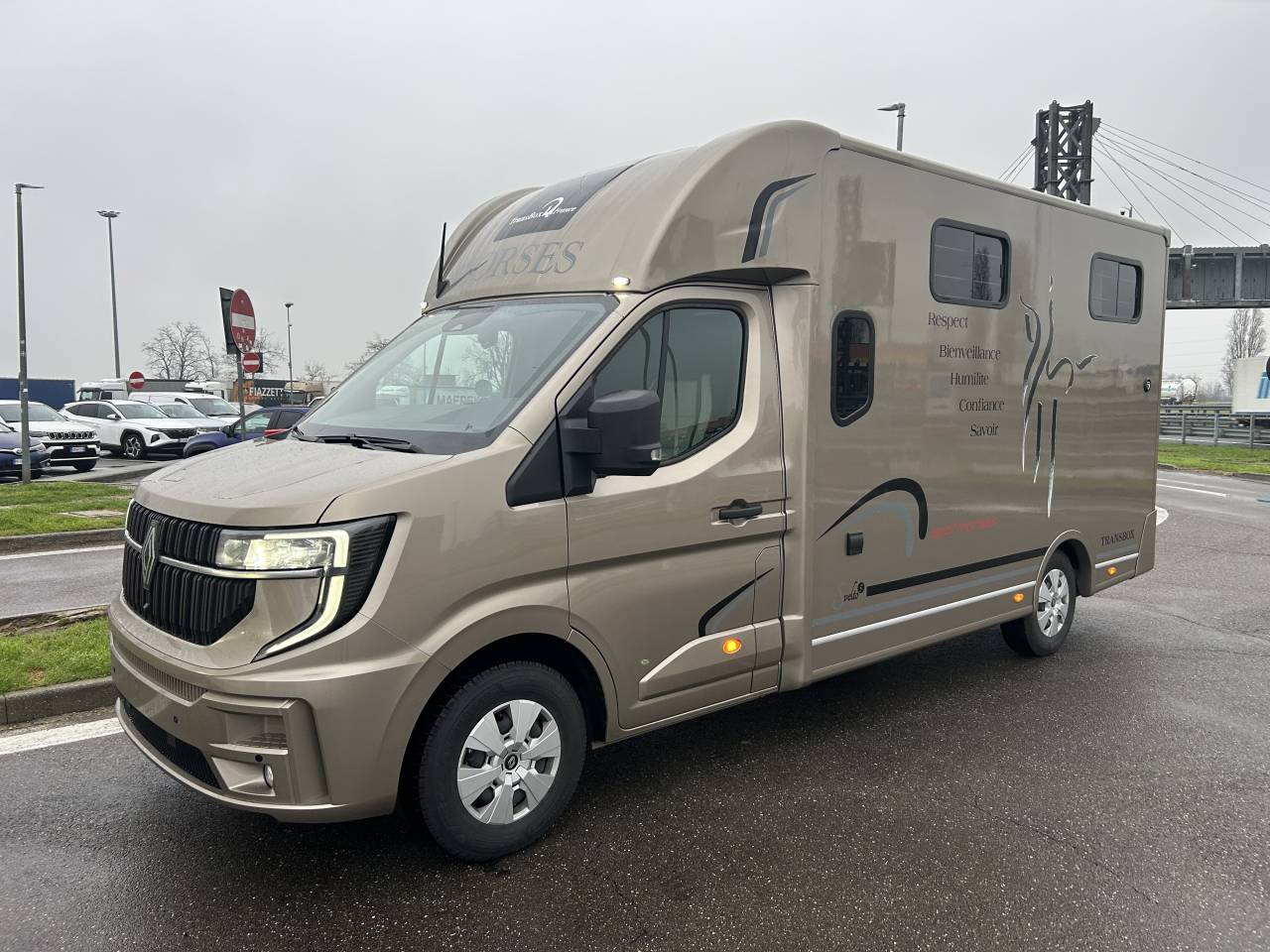 Kleine paardenvrachtwagen (B rijbewijs) Andere merken  2026 Nieuw