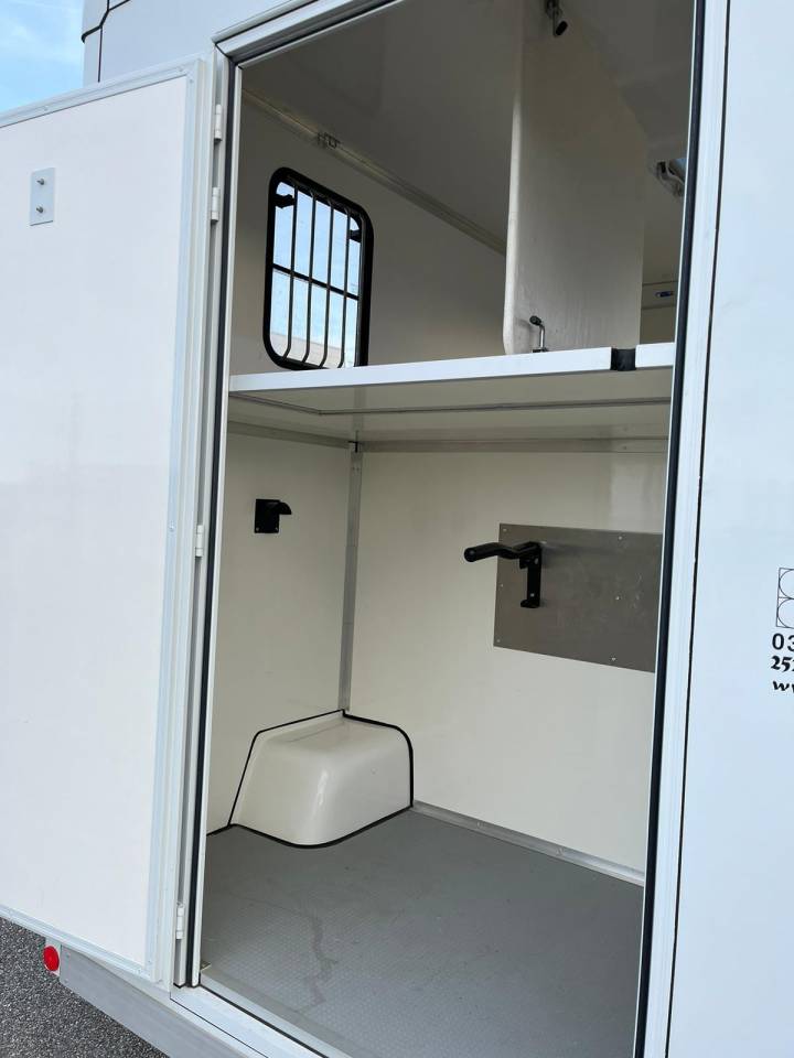 Kleine paardenvrachtwagen (B rijbewijs) Opel Movano - Cavalcar 2020 Tweedehands