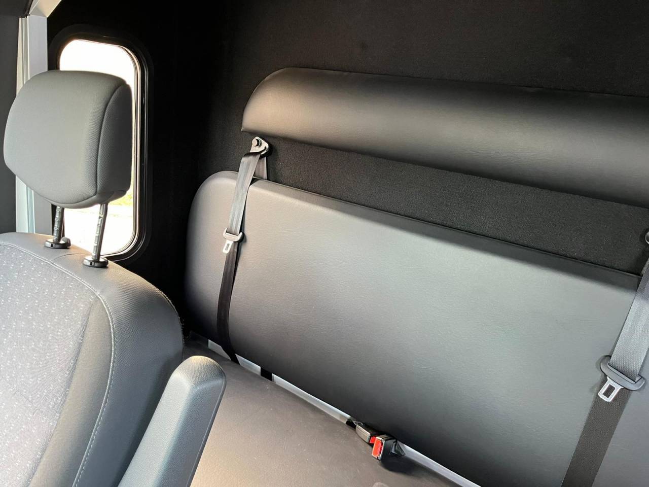Kleine paardenvrachtwagen (B rijbewijs) Opel Movano - Cavalcar 2020 Tweedehands