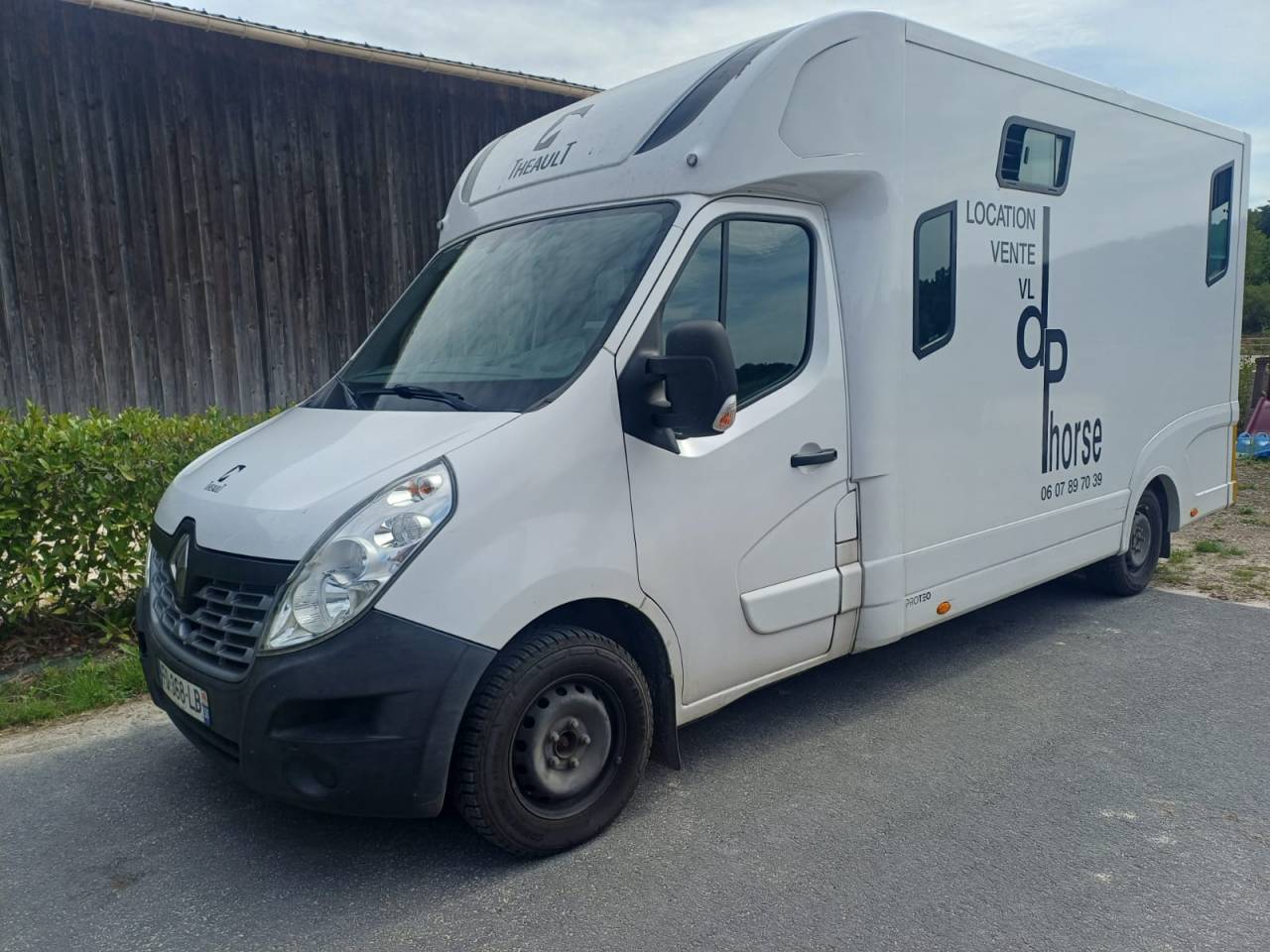 Kleine paardenvrachtwagen (B rijbewijs) Theault pro theault 2020 Tweedehands