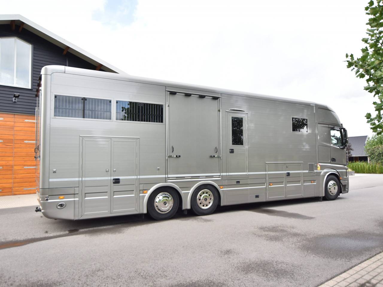 Zware paardenvrachtwagen (groot rijbewijs) Roelofsen  2013 Tweedehands