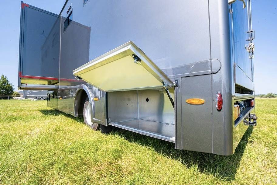 Zware paardenvrachtwagen (groot rijbewijs) Anka DAIMLER FUSO CANTER 7C18 ANKA POP OUT 2026 Nieuw