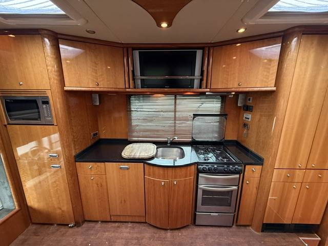 Kleine paardenvrachtwagen (B rijbewijs) Oakley Scania 340 2006 Tweedehands