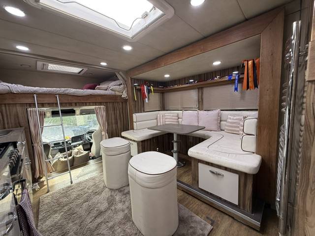 Kleine paardenvrachtwagen (B rijbewijs) Man TGS Empire Ultimate  2013 Tweedehands