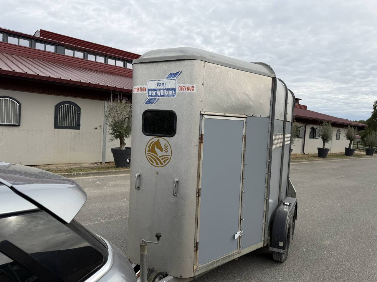 Paardentrailers Ifor Williams HB505R 2 Paarden 2000 Tweedehands