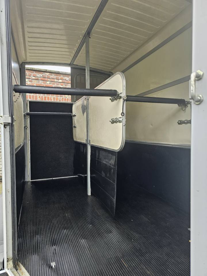 Paardentrailers Ifor Williams HB511 2 Paarden 2019 Tweedehands