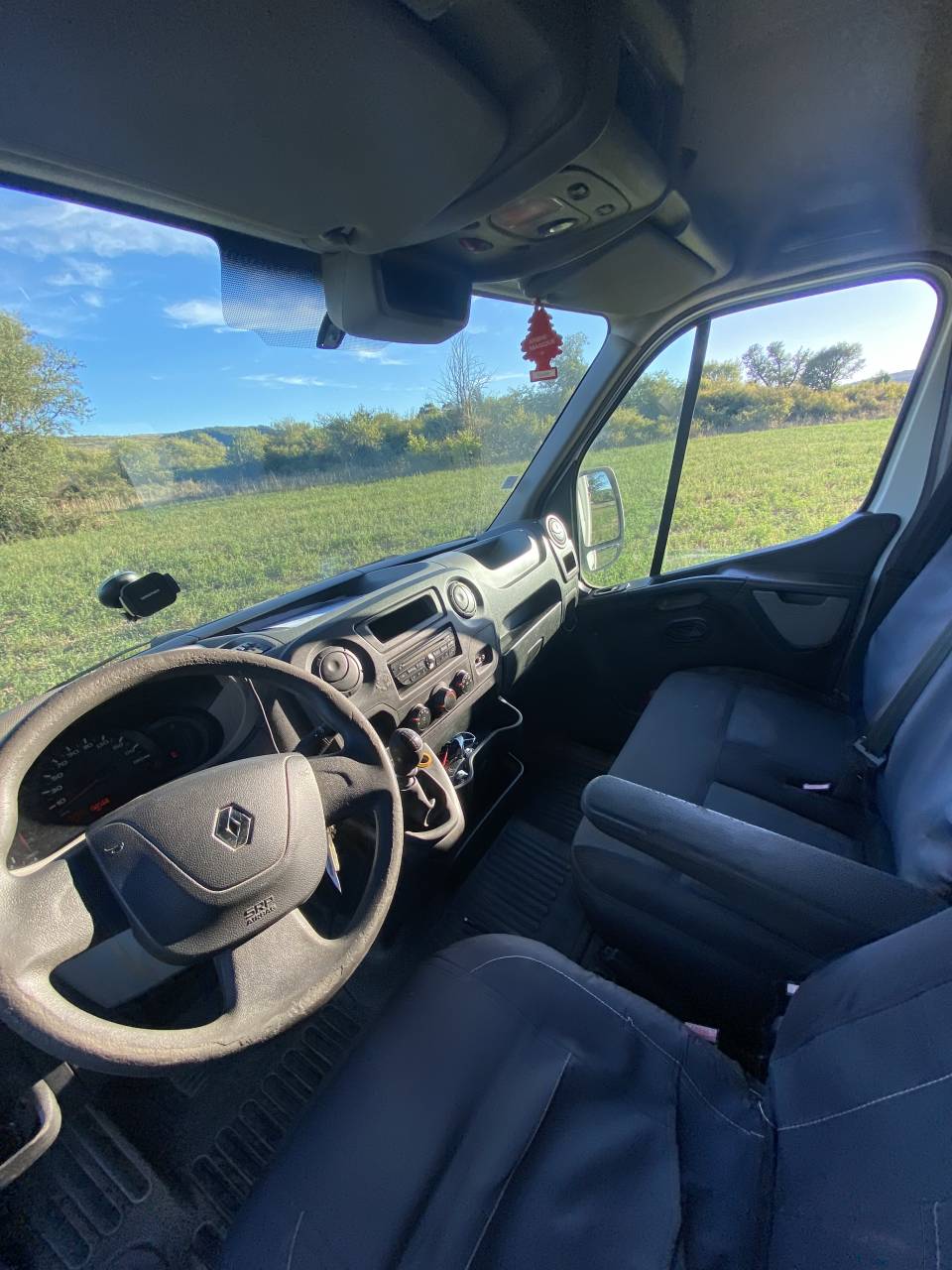 Kleine paardenvrachtwagen (B rijbewijs) Renault 2.3 DCI  2010 Tweedehands