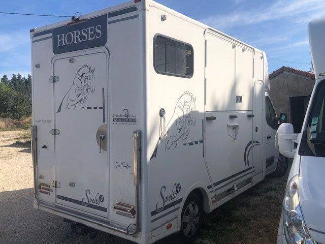 Kleine paardenvrachtwagen (B rijbewijs) Trans Box svelto 4 2019 Tweedehands
