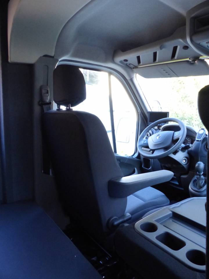 Kleine paardenvrachtwagen (B rijbewijs) Trans Box svelto 4 2019 Tweedehands