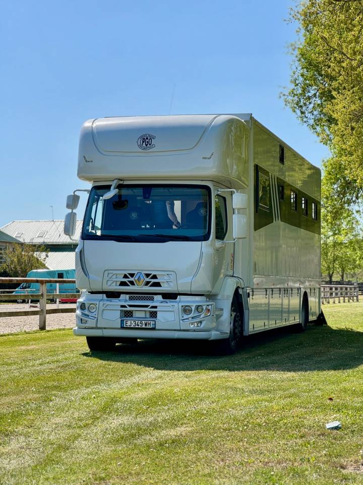 Zware paardenvrachtwagen (groot rijbewijs) Renault CONCEPTPGO  2017 Tweedehands