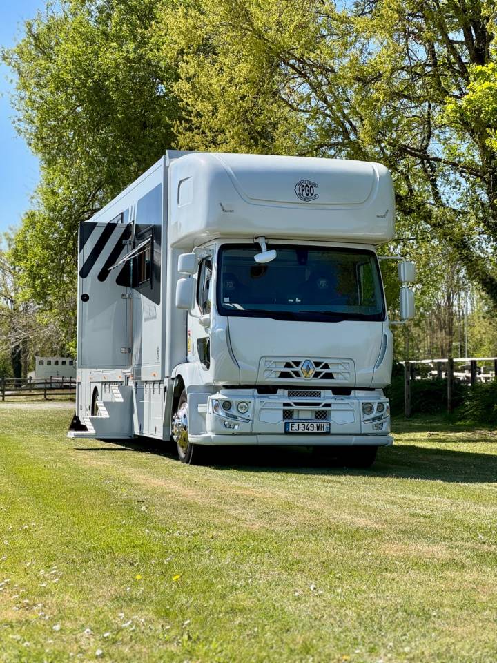 Zware paardenvrachtwagen (groot rijbewijs) Renault CONCEPTPGO  2017 Tweedehands
