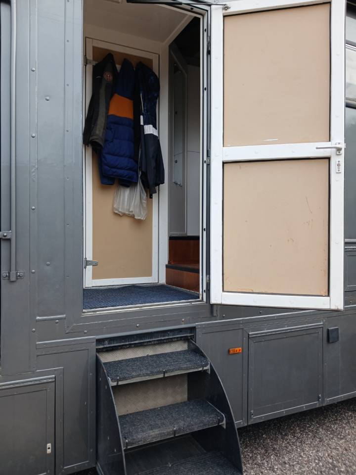 Zware paardenvrachtwagen (groot rijbewijs) Renault MILDIUM 280 DXI 2008 Tweedehands
