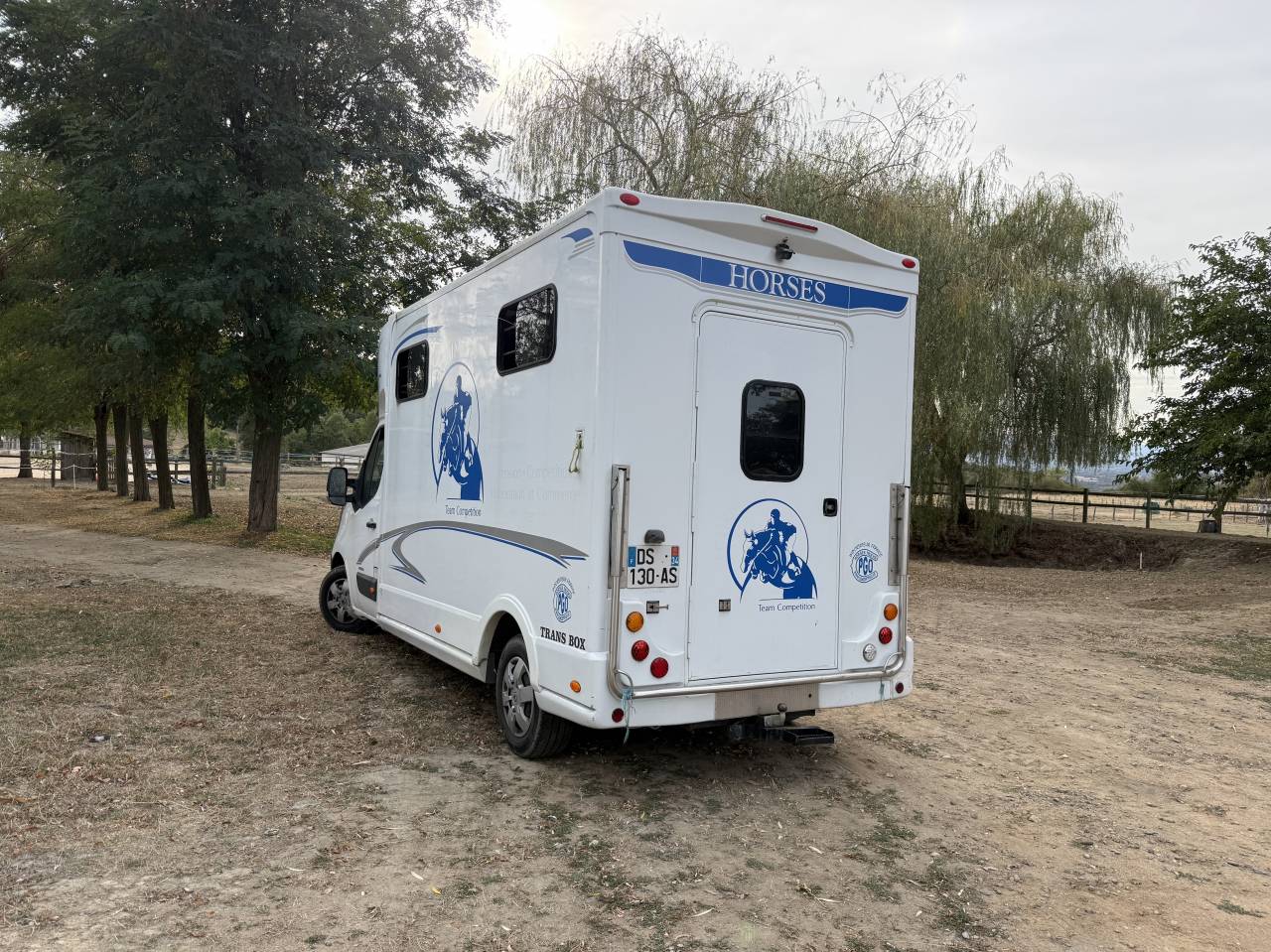 Kleine paardenvrachtwagen (B rijbewijs) Renault Master  2015 Tweedehands
