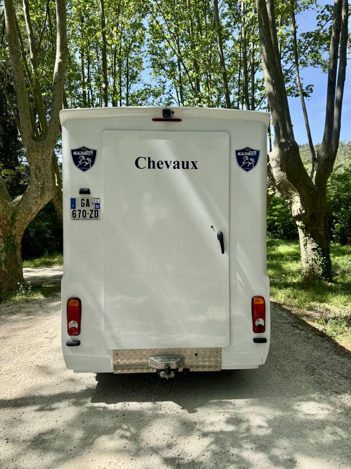Kleine paardenvrachtwagen (B rijbewijs) Barbot POLYVAN D5 2021 Tweedehands